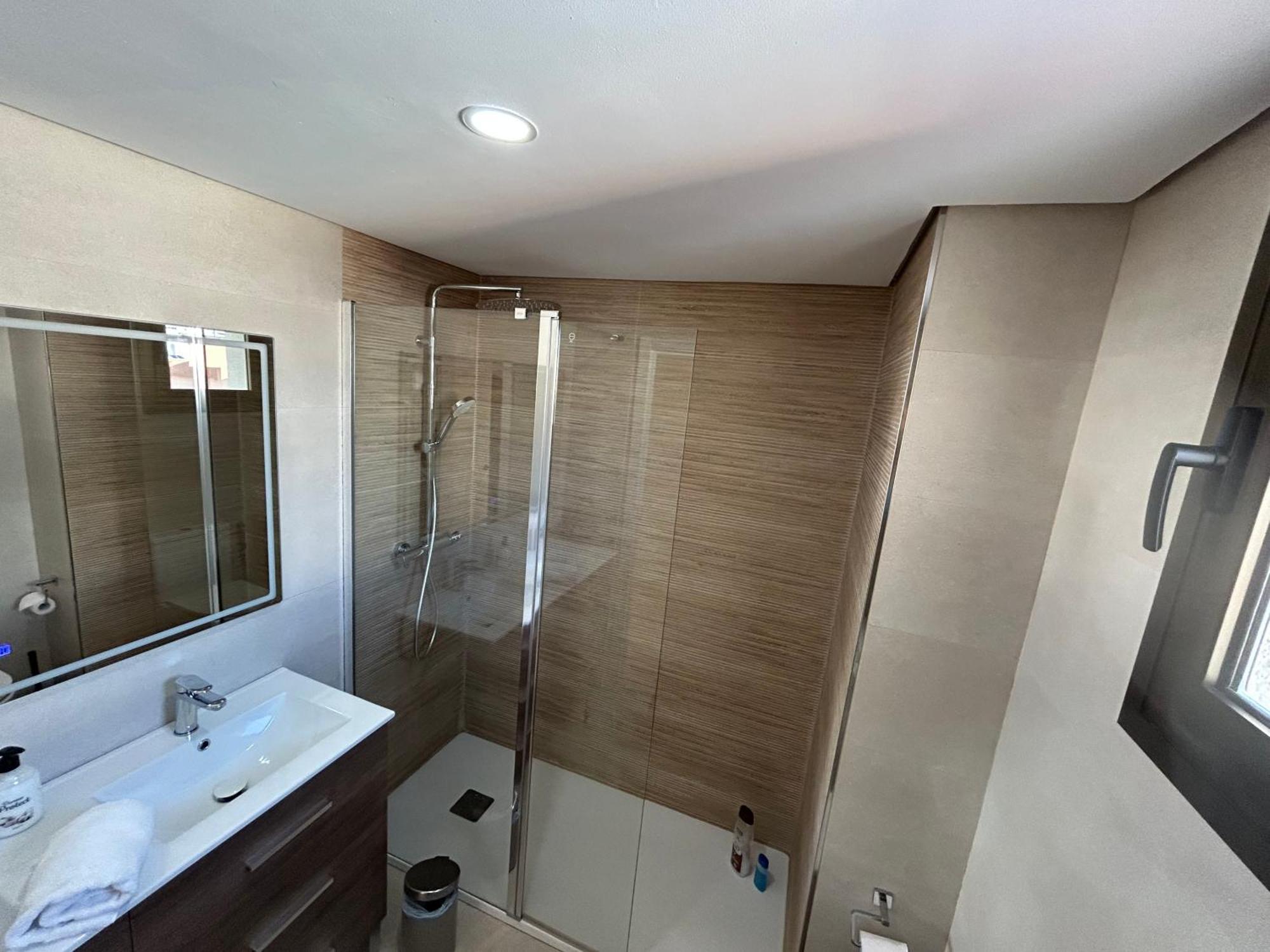 Coverlin Apartemen *
